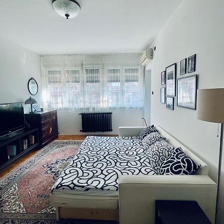 Apartment Mirochka Belgrado Buitenkant foto