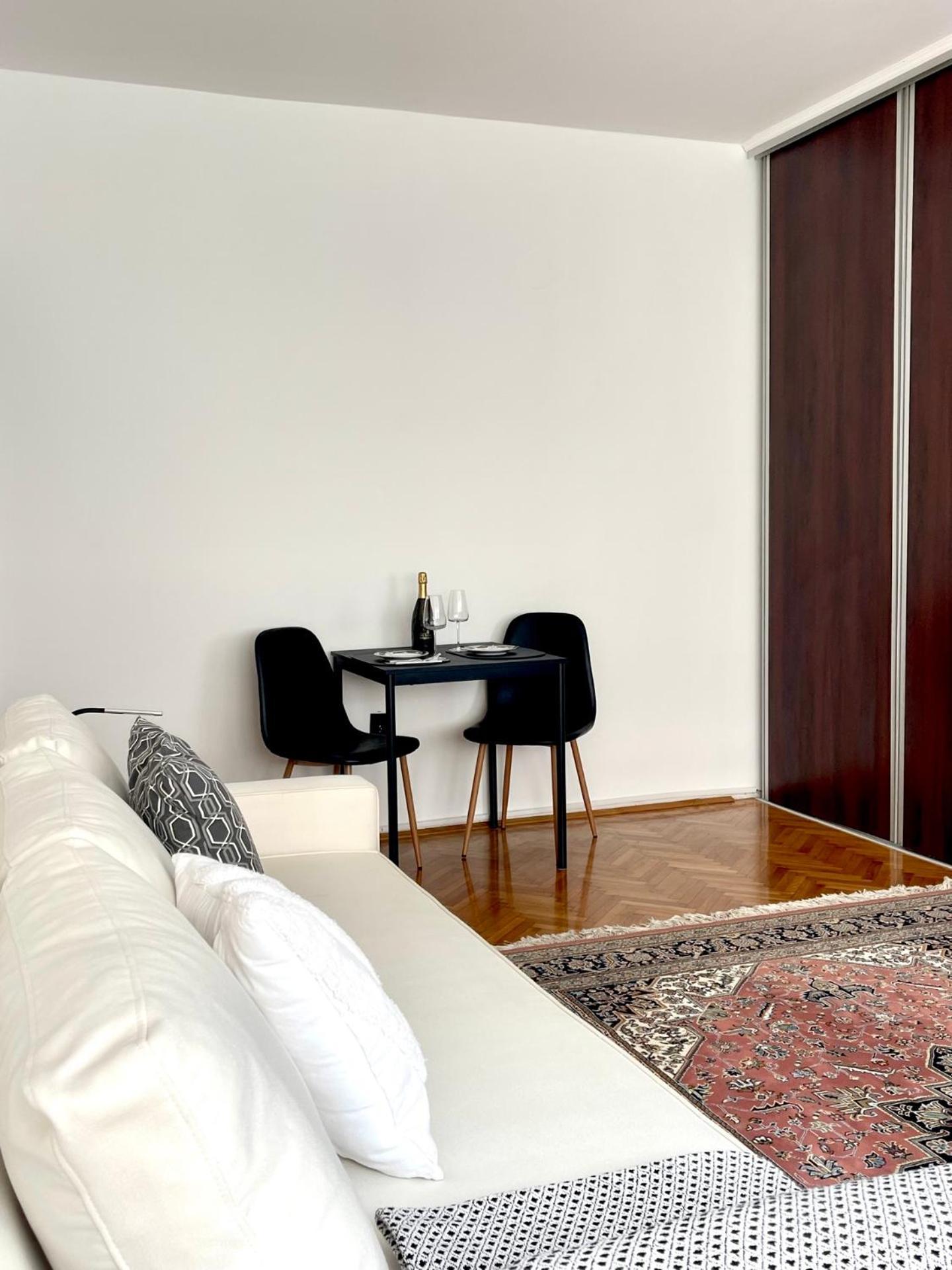 Apartment Mirochka Belgrado Buitenkant foto