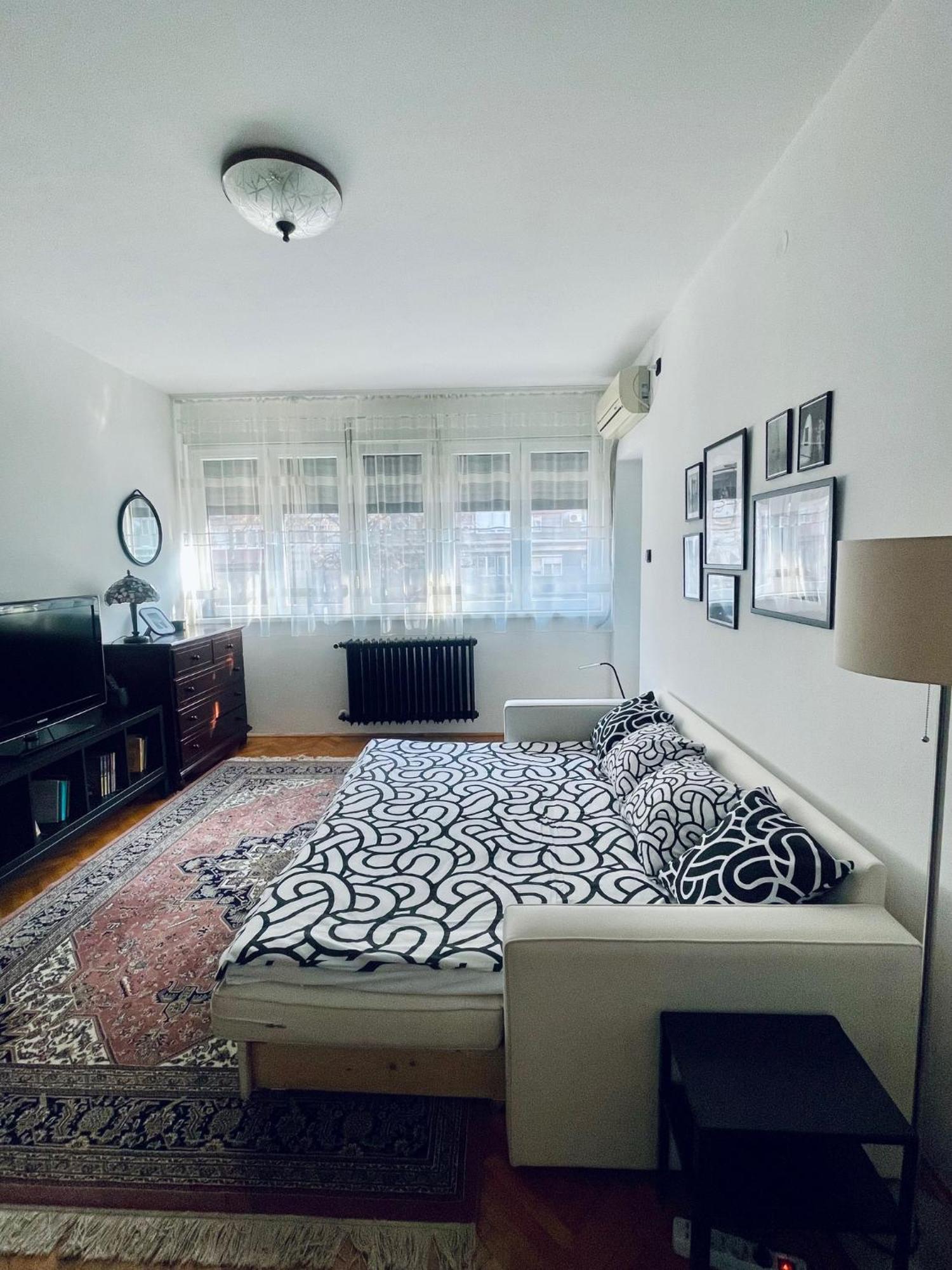 Apartment Mirochka Belgrado Buitenkant foto