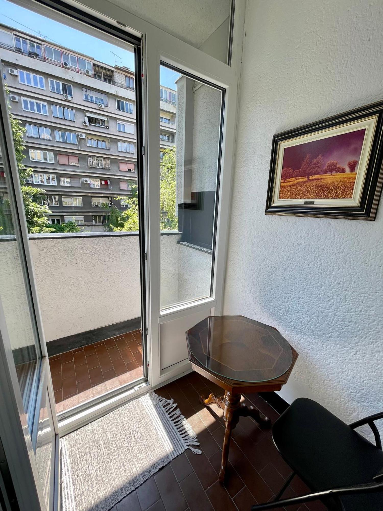 Apartment Mirochka Belgrado Buitenkant foto
